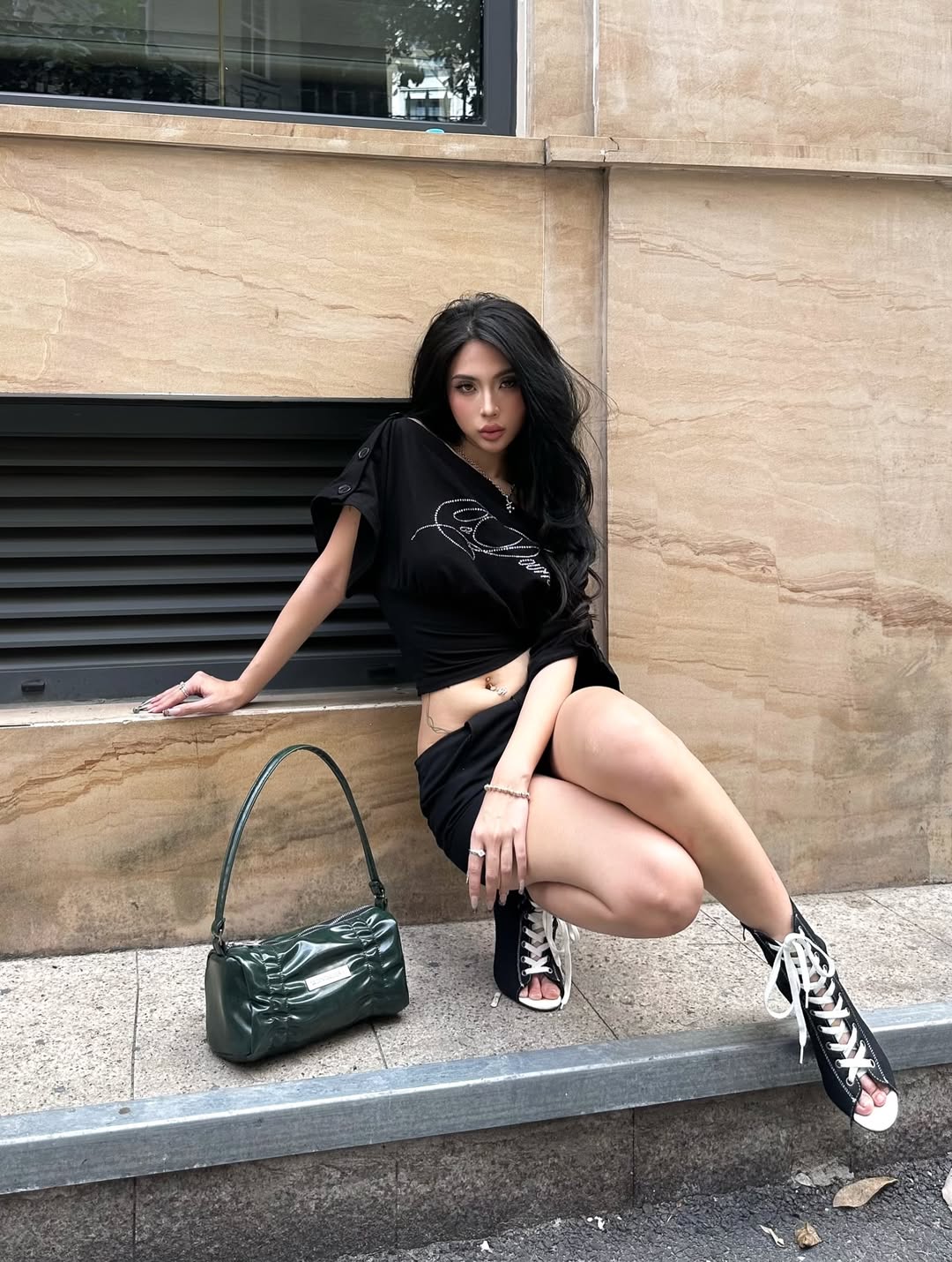 ROLLÉ LEATHER BAG
