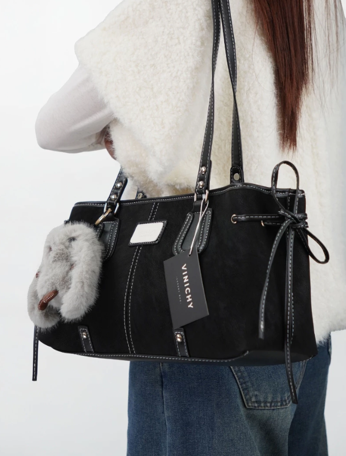 Hanie Shoulder Bag