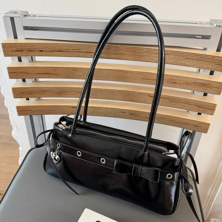Charmy Shoulder Bag