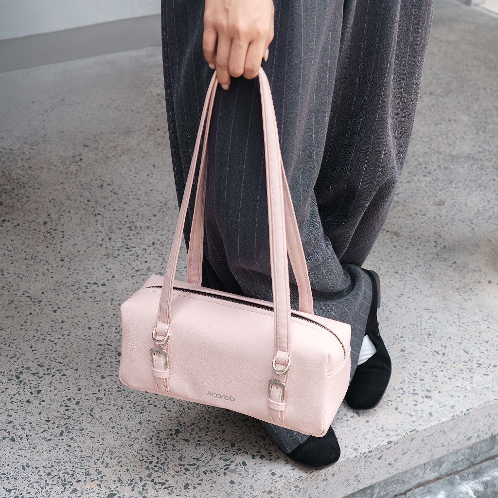Elryn Belt Shoulder Bag (Grande M) - SCARAB
