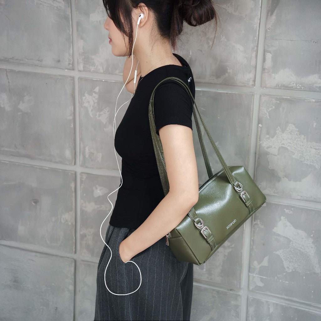 Elryn Belt Shoulder Bag (Grande M) - SCARAB