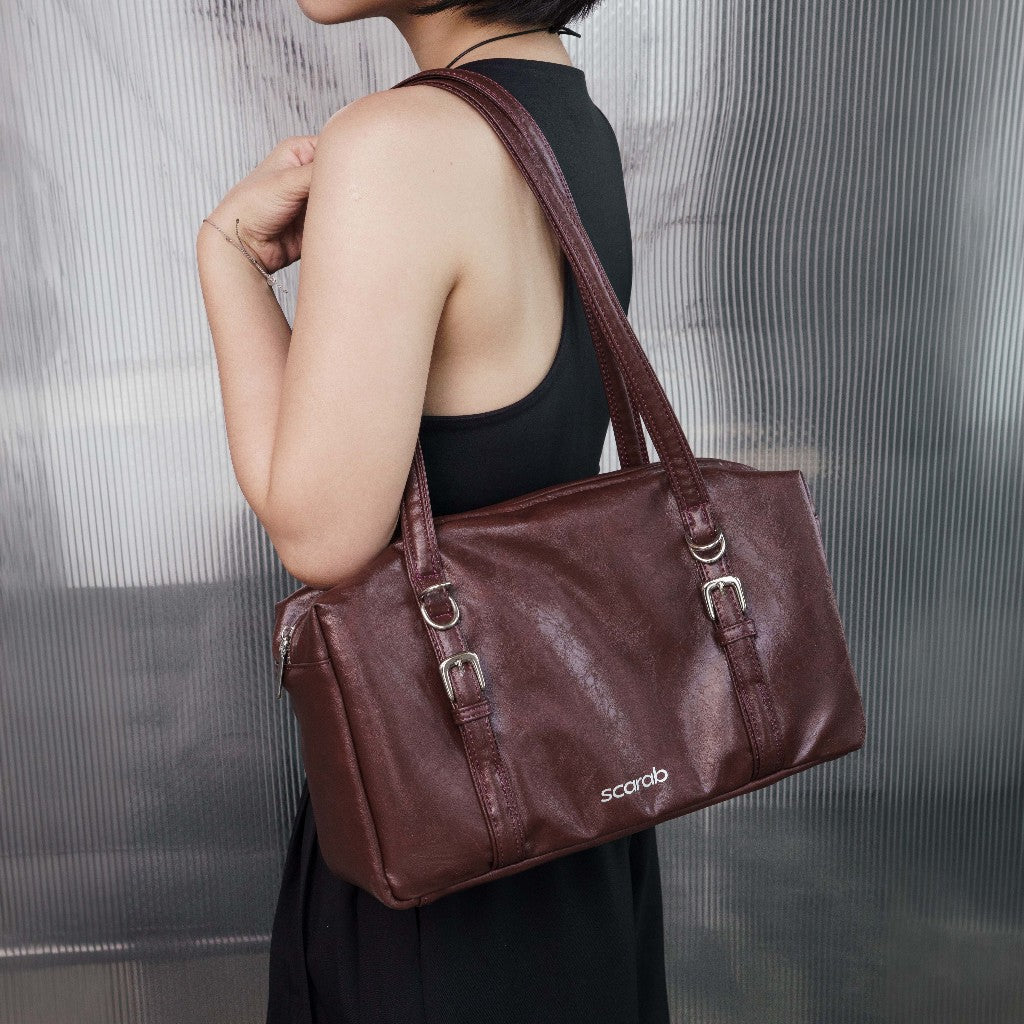 Elryn Belt Shoulder Bag (Venti L) - SCARAB